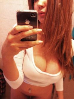 Сиськи 18 летних